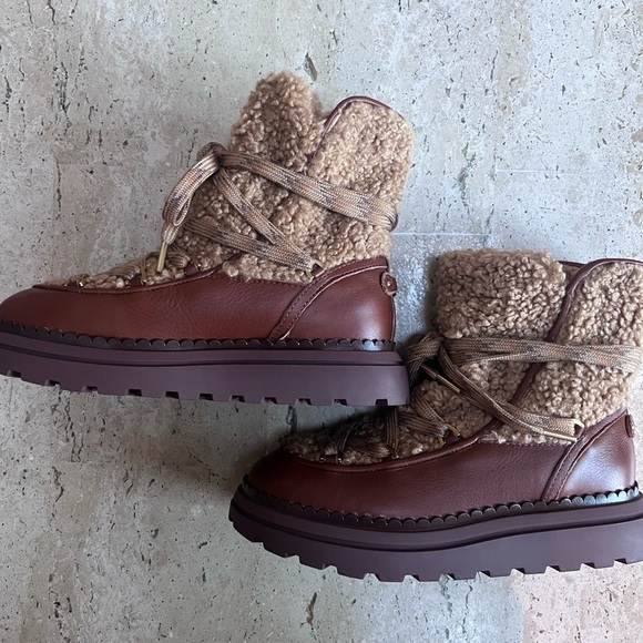 Sam Edelman Women's Orelia Cozy Lace-Up Boots Size 5.5 - Picture 2 of 8